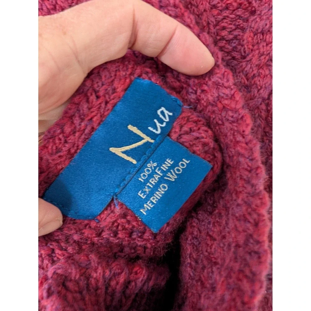 Nua Burgundy 100% Extrafine Merino Wool Cable Knit Button Scarf Chunky Winter